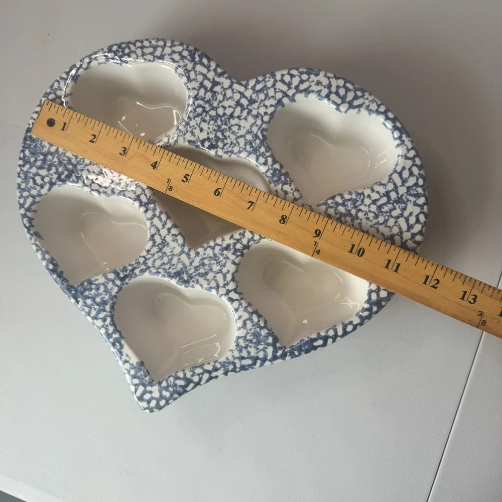 Vintage Heart Shaped Muffin Pan Blue White Spatterware Ceramic 6 Cup Large